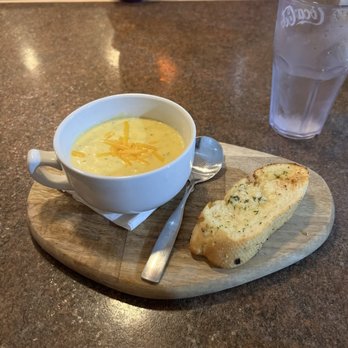Faccio Pizza - Broccoli soup of the day - Pizza Near Me - Guaynabo, Puerto Rico