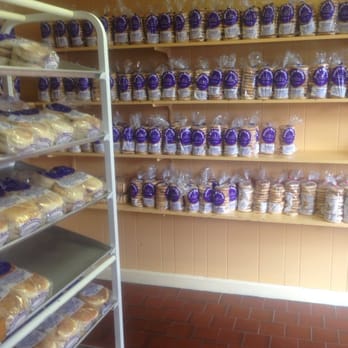 Tony's Bakery - Bolos and biscuits - Bakeries Near Me - Fall River, Massachusetts