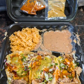Los Tacos Locos - Street Taco combination plate to go (Carnitas in this instance) - Mexican Near Me - Vancouver, Washington