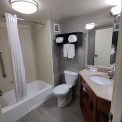 Holiday Inn Express & Suites Cadillac