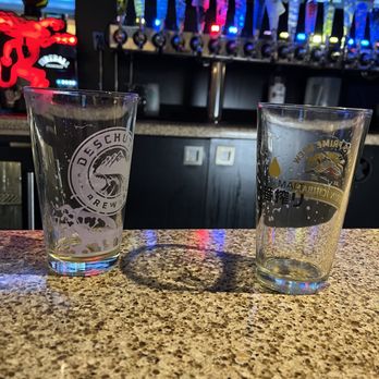 Main Tap Tavern - Sports Bars Near Me - El Cajon, California