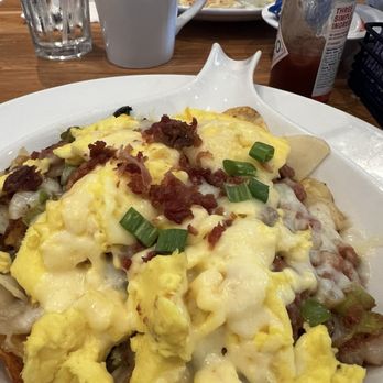 Broken Yolk Cafe - Hash Skillet - Breakfast & Brunch Near Me - McKinney, Texas