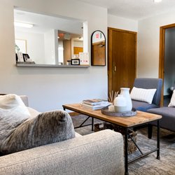 Willow Cove Dental - Enjoy seating in our comfortable, modern reception area. Beverages and snacks are complimentry!