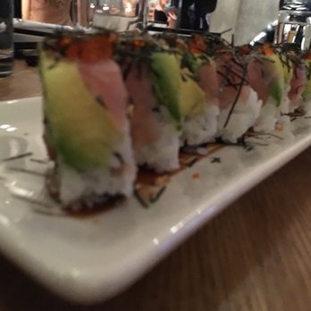 Earls Kitchen + Bar - New American Near Me - McLean, Virginia