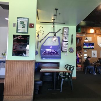 Quaker Steak & Lube - Decor - Chicken Wings Near Me - Charleston, West Virginia Quaker Steak & Lube - Decor - Chicken Wings Near Me - Charleston, West Virginia