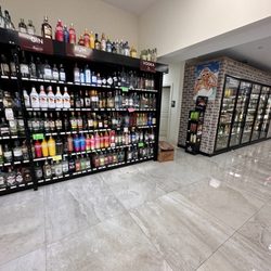 Covello Liquor & Bar