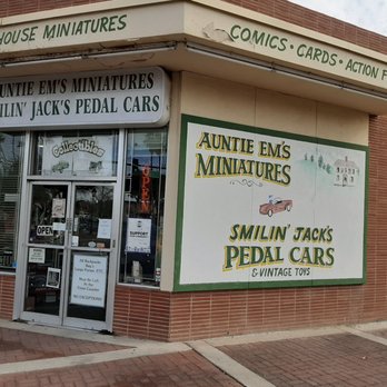 Smilin Jacks - Antiques Near Me - Glendale, Arizona Smilin Jacks - Antiques Near Me - Glendale, Arizona