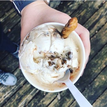 City Scoops Creamery - Southern Bourbon Butter Pecan - Ice Cream & Frozen Yogurt Near Me - Troy, Illinois City Scoops Creamery - Southern Bourbon Butter Pecan - Ice Cream & Frozen Yogurt Near Me - Troy, Illinois