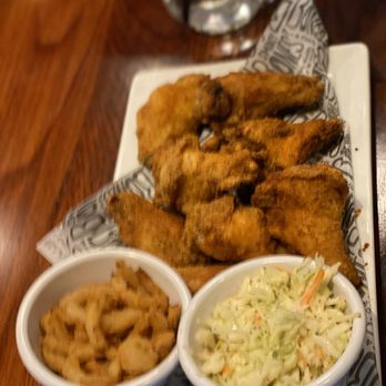 Smokey Bones Cranberry Township - Plain wings and coleslaw with onion strings - Barbeque Near Me - Cranberry Township, Pennsylvania Smokey Bones Cranberry Township - Plain wings and coleslaw with onion strings - Barbeque Near Me - Cranberry Township, Pennsylvania