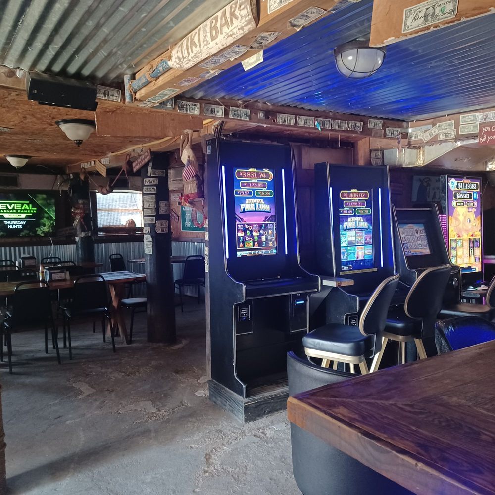 Channel Marker 17 - Poker machines. - Seafood Near Me - Anahuac, Texas Channel Marker 17 - Poker machines. - Seafood Near Me - Anahuac, Texas