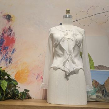Aritzia - Accessories Near Me - San Diego, California Aritzia - Accessories Near Me - San Diego, California