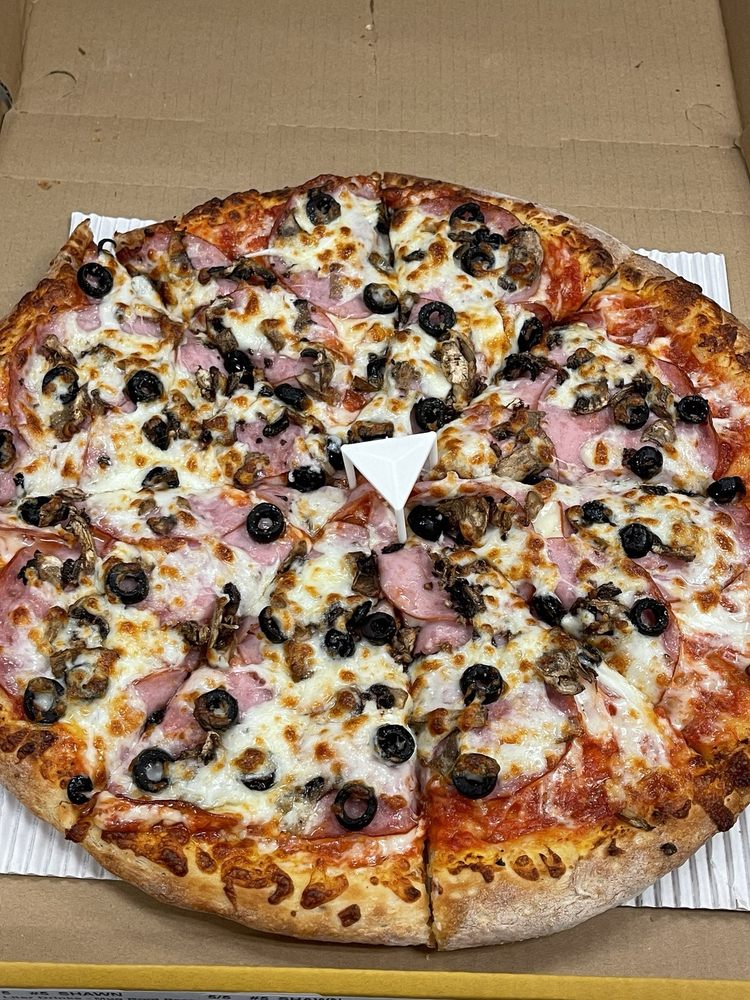 GARLIC JIM’S FAMOUS GOURMET PIZZA Updated October 2024 29 Photos