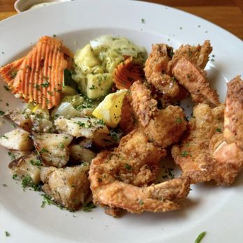Hill Top Cafe - Greek Near Me - Fredericksburg, Texas