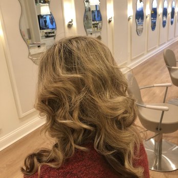Drybar - Pittsburgh - Blow Dry/Out Services Near Me - Pittsburgh, Pennsylvania