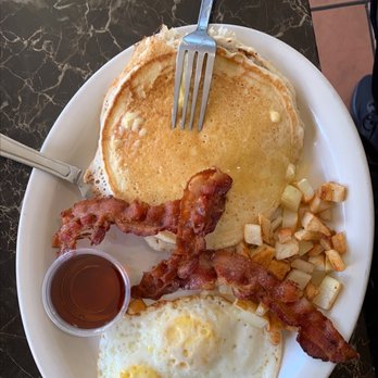 La Enchilada Restaurant - Great breakfast! - Mexican Near Me - Gonzales, California La Enchilada Restaurant - Great breakfast! - Mexican Near Me - Gonzales, California