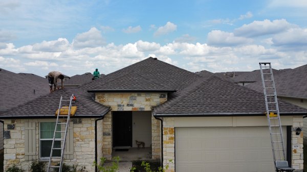 Flagstone Roofing & Exteriors