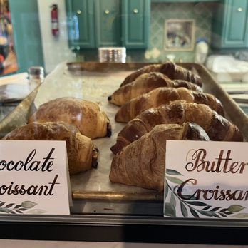 Veskolini Cafe - Dessert - Desserts Near Me - Dunedin, Florida