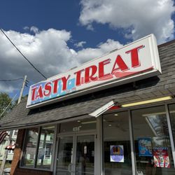 Tasty Treat - Outside