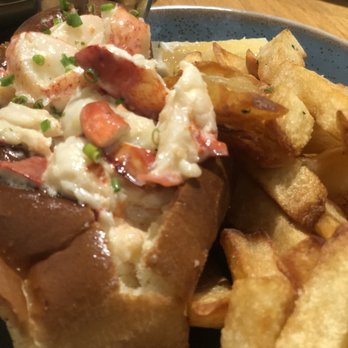 Fishwives - Lobster roll - Seafood Near Me - Pasadena, California Fishwives - Lobster roll - Seafood Near Me - Pasadena, California