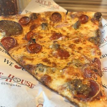 Slice House by Tony Gemignani - Salad Near Me - Livermore, California