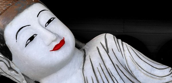 Ten Thousand Buddhas Sarira Stupa by null