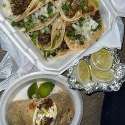 La Conquistadora Restaurant - Carne Asada (fajita meat) tacos and steak burrito delicious !