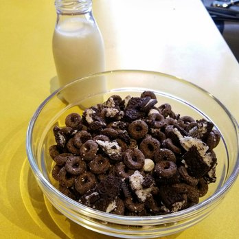 Cereal Killer Cafe - Because 1 picture isn't enough: OREO O'S - Cafes Near Me - London, XGL