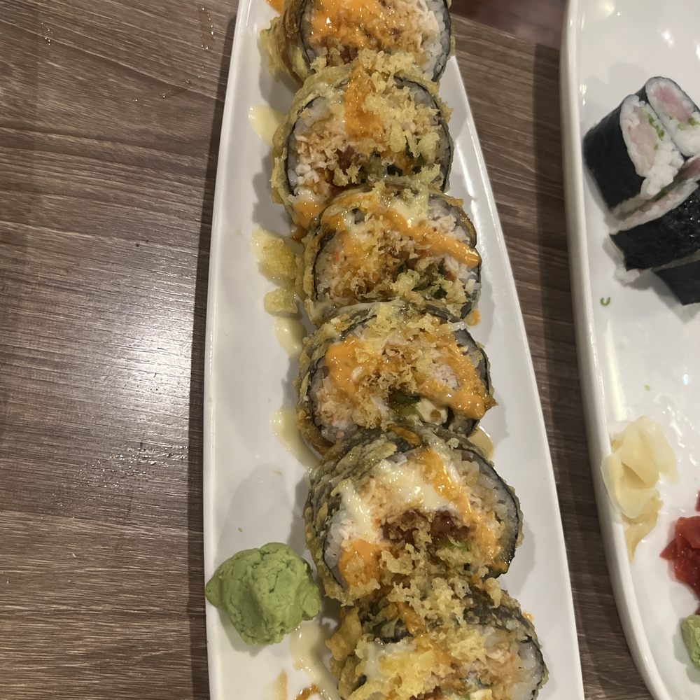 Ahi Sushi - The golden special jumbo roll - Sushi Bars Near Me - Bakersfield, California Ahi Sushi - The golden special jumbo roll - Sushi Bars Near Me - Bakersfield, California