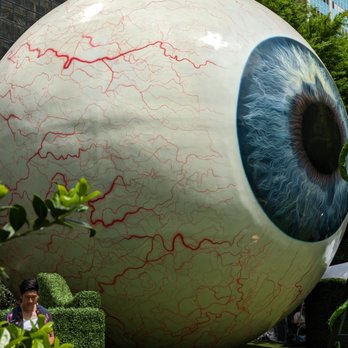 Giant Eyeball - Eye sculpture, Dallas - Landmarks & Historical Buildings Near Me - Dallas, Texas