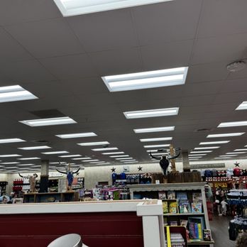 Buc-ee's - Inside - Convenience Stores Near Me - Richmond, Kentucky Buc-ee's - Inside - Convenience Stores Near Me - Richmond, Kentucky