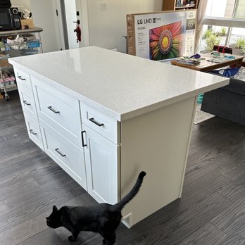 Luxe Cabinet & Stone - Cabinetry Near Me - Seattle, Washington Luxe Cabinet & Stone - Cabinetry Near Me - Seattle, Washington