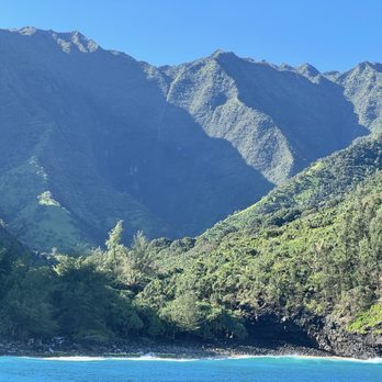 Na Pali Catamaran - Boat Charters Near Me - Hanalei, Hawaii