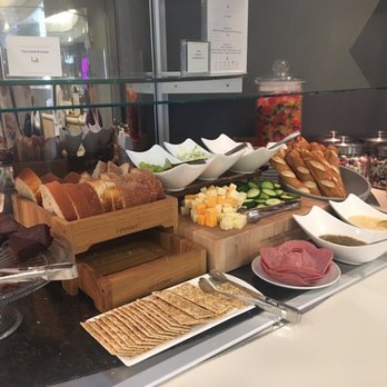 Lufthansa Lounge - Airport Lounges Near Me - Dulles, Virginia