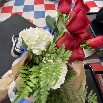 Flower Synergy - Flowers anniversary - Florists Near Me - Costa Mesa, California Flower Synergy - Flowers anniversary - Florists Near Me - Costa Mesa, California