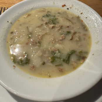 Olive Garden Italian Restaurant - Zuppa Toscana - Italian Near Me - Syracuse, New York Olive Garden Italian Restaurant - Zuppa Toscana - Italian Near Me - Syracuse, New York
