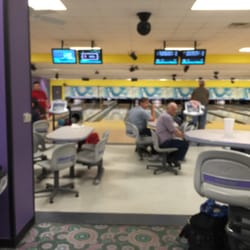 El Campo Bowling Center - Great family time !