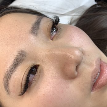 Medilush - Wispy/cat eye look by Trinity - Eyelash Service Near Me - Quincy, Massachusetts