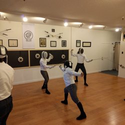 French foil fencing class