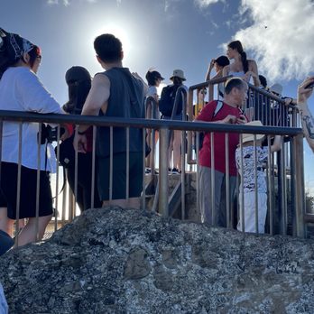 Diamond Head State Monument - Summit, everyone squeezed in to take photo - Parks Near Me - Honolulu, Hawaii Diamond Head State Monument - Summit, everyone squeezed in to take photo - Parks Near Me - Honolulu, Hawaii