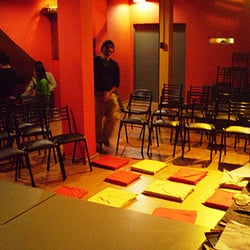 Teatro de la Cuadra - Sala esperando a la gente