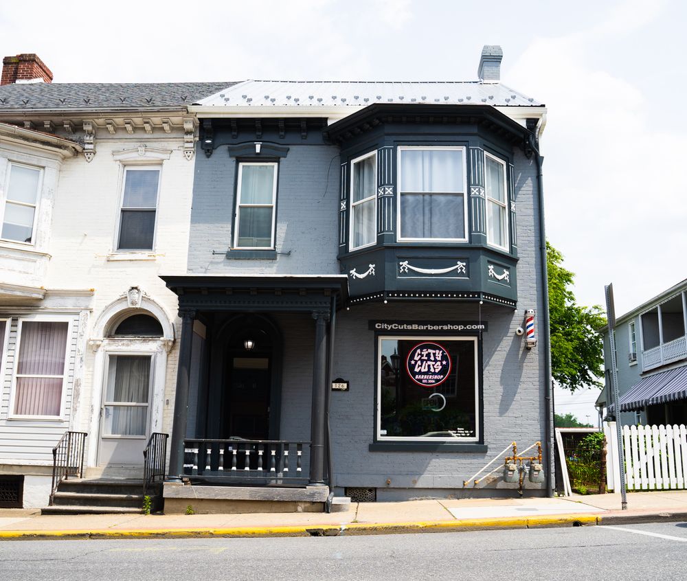 City Cuts Barbershop Logo