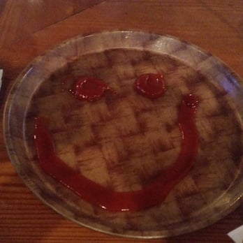 Hooters - Chicken Wings Near Me - Aurora, Colorado