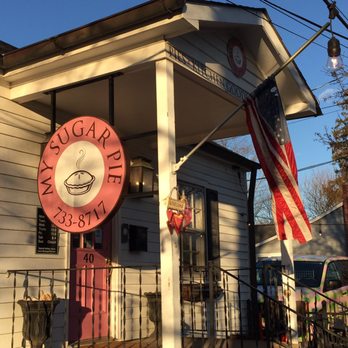 My Sugar Pie - Winter sun shining on this cute store. - Bakeries Near Me - Zionsville, Indiana My Sugar Pie - Winter sun shining on this cute store. - Bakeries Near Me - Zionsville, Indiana