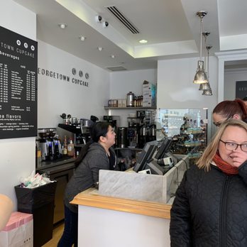 Georgetown Cupcake - Cupcakes Near Me - Washington, DC, District of Columbia