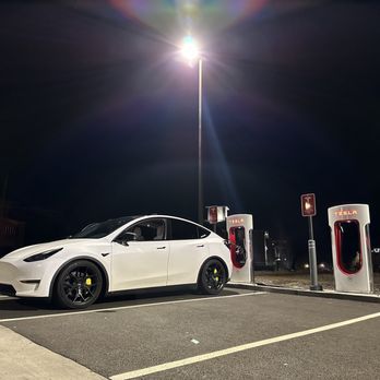 Tesla Supercharger - Ashland - Charging up - EV Charging Stations Near Me - Ashland, Oregon Tesla Supercharger - Ashland - Charging up - EV Charging Stations Near Me - Ashland, Oregon