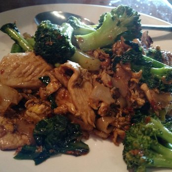 Thai Ginger - Redmond - Phad See Ew - Thai Near Me - Redmond, Washington