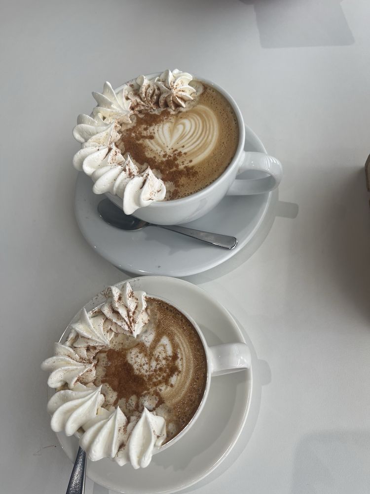 Historias y Un Cafe Image