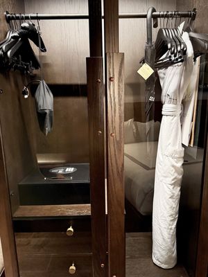 Thompson Denver, by Hyatt by null Thompson Denver, by Hyatt by null