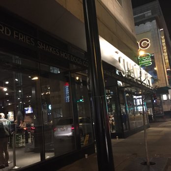 Shake Shack River North - Burgers Near Me - Chicago, Illinois Shake Shack River North - Burgers Near Me - Chicago, Illinois