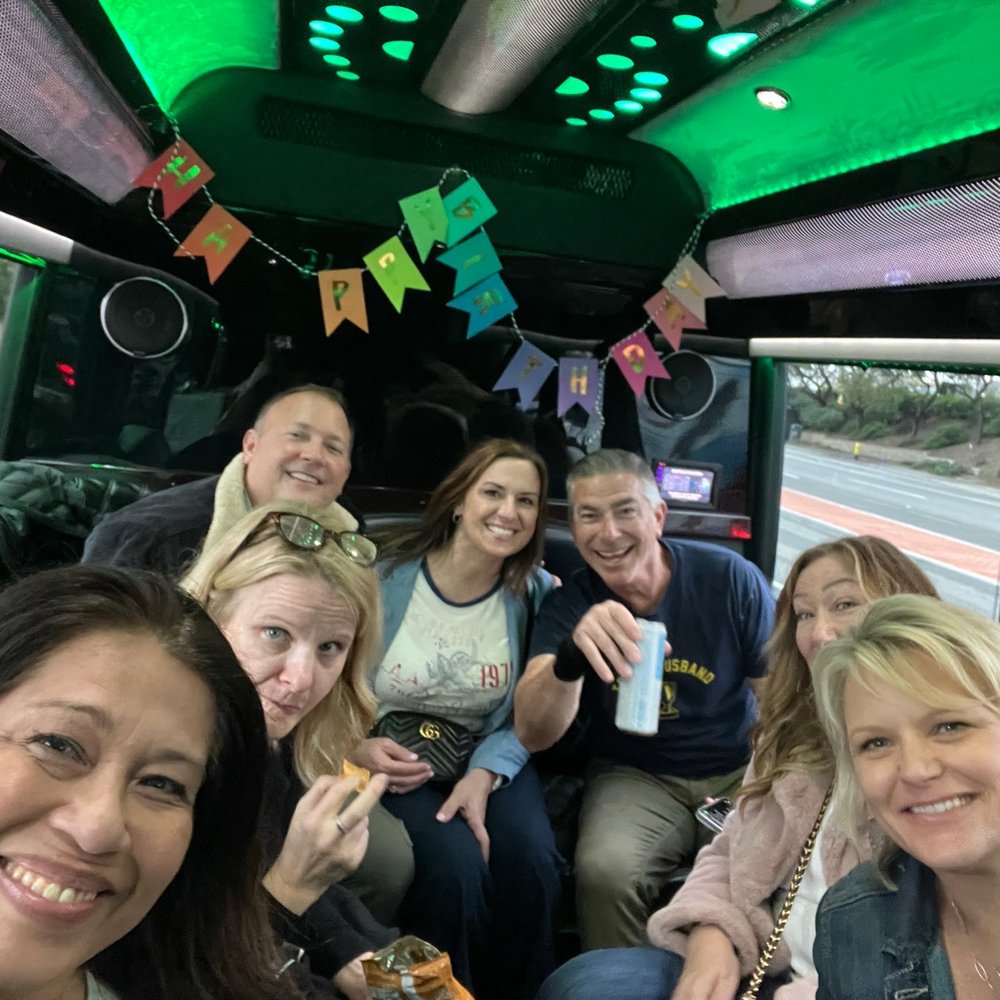 White Diamond Limousine - Limos Near Me White Diamond Limousine - Limos Near Me